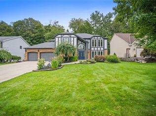 5581 Quail Run, North Olmsted, OH