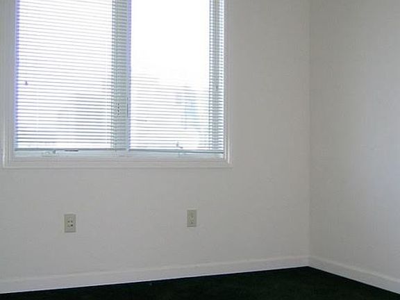 5th image of 2185 Dwight Way #4
