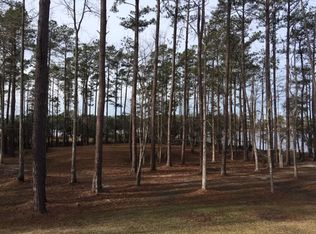 648 Dawson Creek Blvd, Oriental, NC 28571