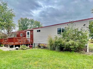 7221 E Willow Ln, Churubusco, IN 46723