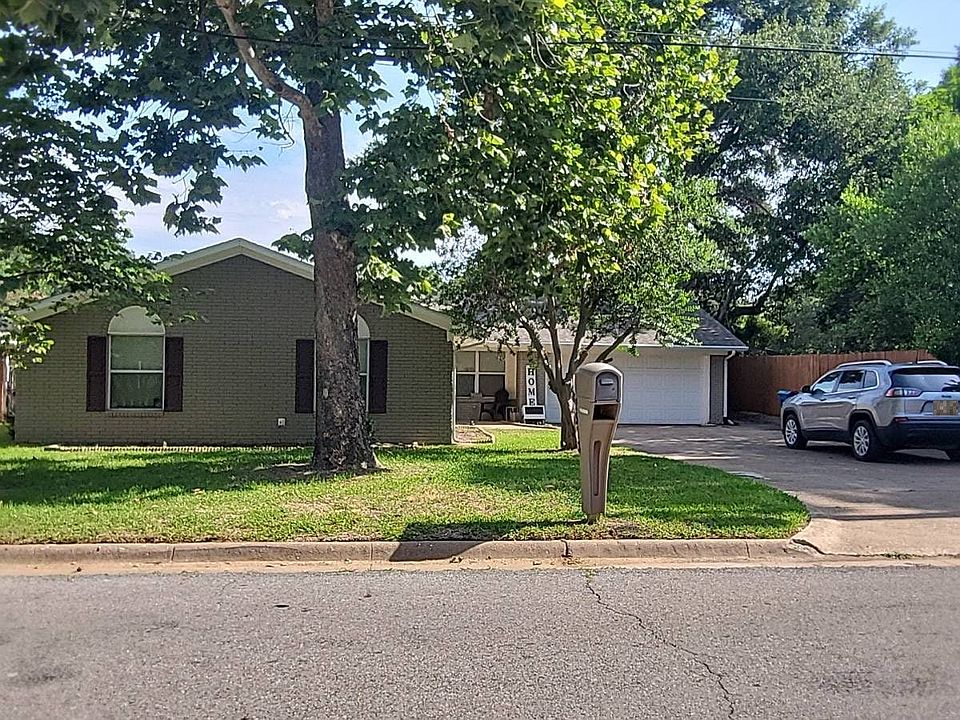 1st image of 2513 Sunset St