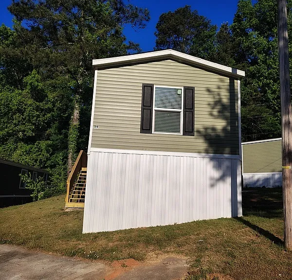 39 Poole Cir — Photo 1