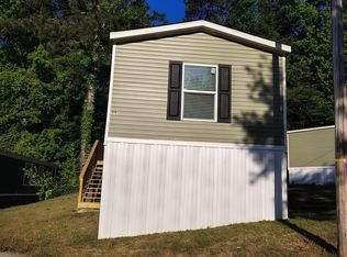 39 Poole Cir, Ellenwood, GA 30294