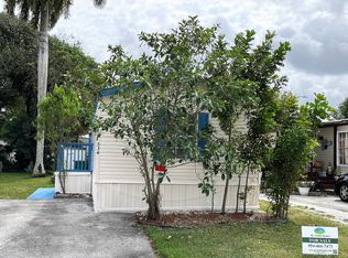 534 SW 132nd Ter, Fort Lauderdale, FL 33325