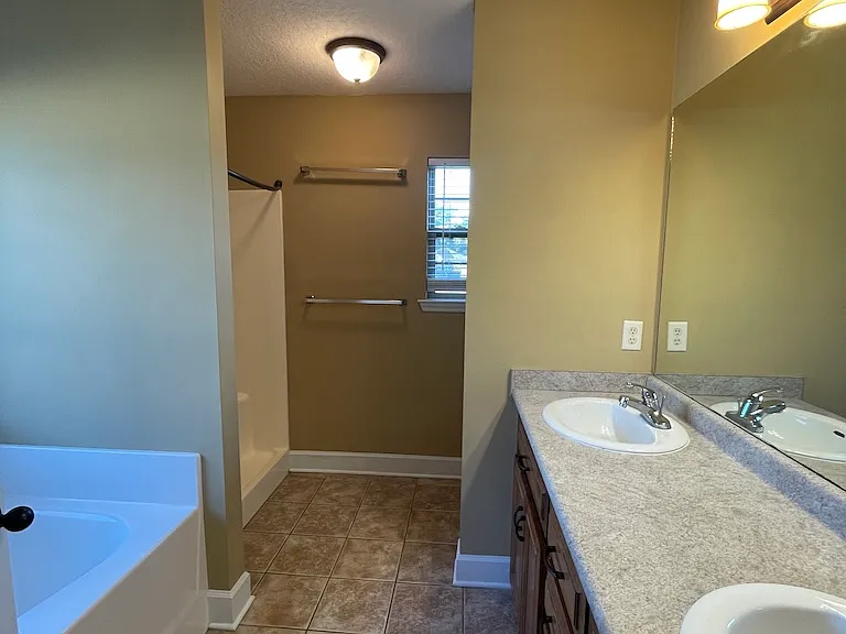 4698 Custer Dr — Photo 8