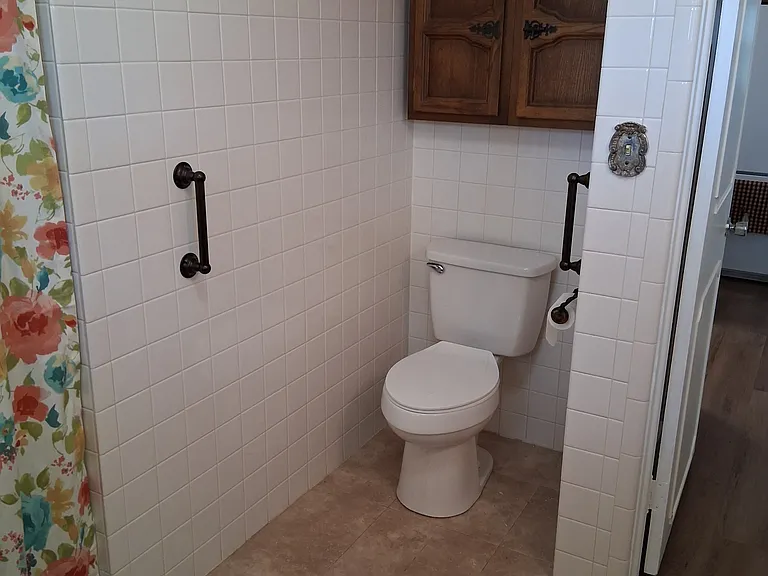 233 N Meadowlark Dr — Photo 15