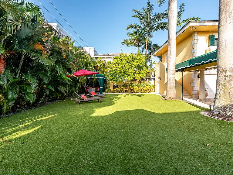 901 Bermuda Gardens Rd #2 — Photo 4
