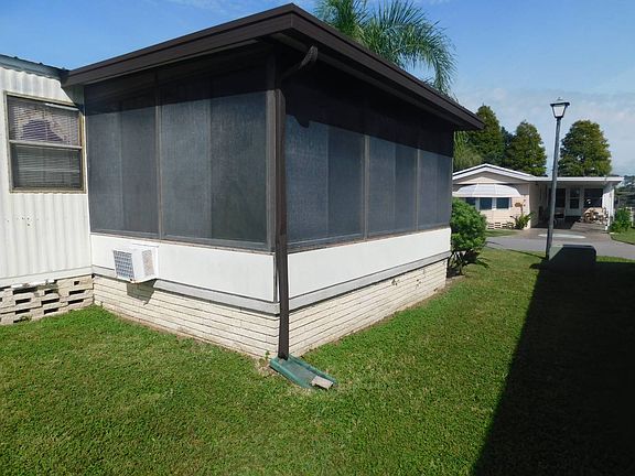 4th image of 225 Palm Dr