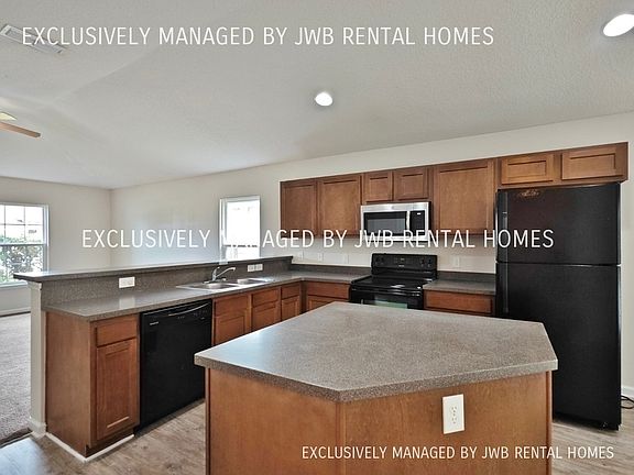 4th image of 5573 Village Pond Cir