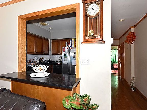 4th image of 172-69 Highland Ave Unit 1F