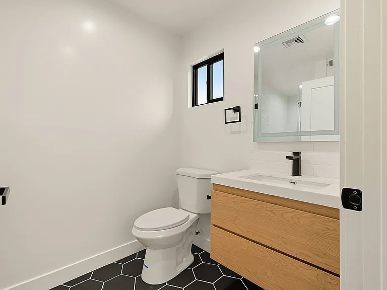 5512 S Manhattan Pl #5512 — Photo 21