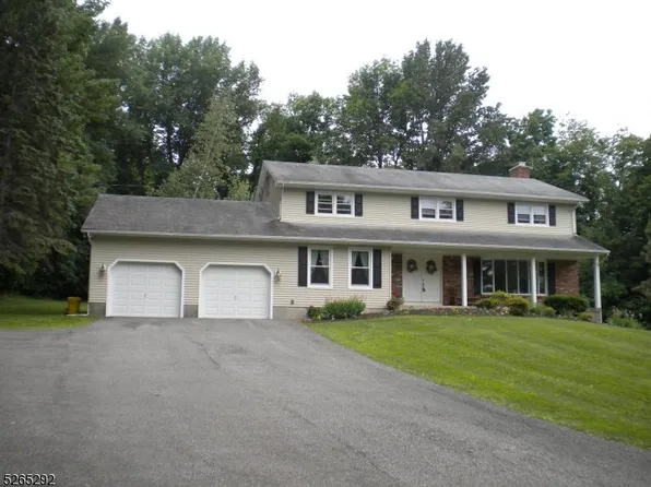 6 Butternut Dr, Vernon Twp., NJ 07462