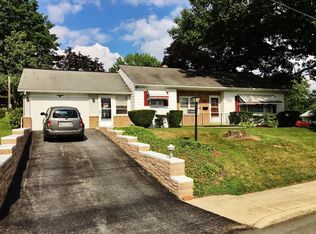 601 Sunset Dr, Elizabethtown, PA 17022