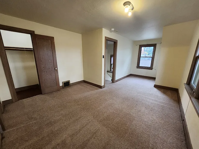 1909 Gregory Way — Photo 15