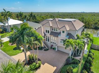 11731 Isle Of Palms Dr, Fort Myers Beach, FL 33931