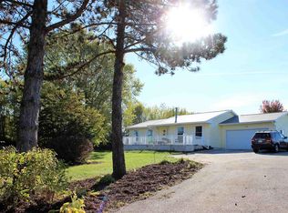 6922 92nd Ave W, Taylor Ridge, IL 61284