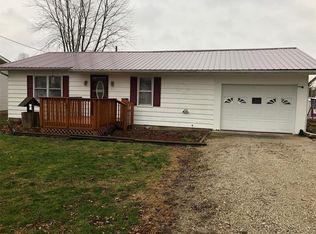 234 E 3rd St, Ramsey, IL 62080