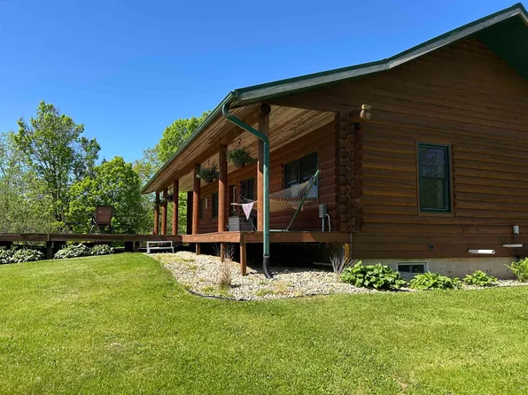 19085 Kestrel Ridge Ln, Richland Center, WI 53581