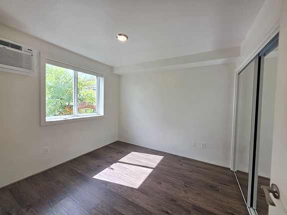 5th image of 101 Maluniu Ave APT 204