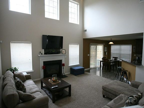 4th image of 2882 Deep Cove Dr