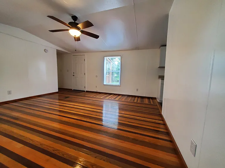 Living Room Area 15' x 15'