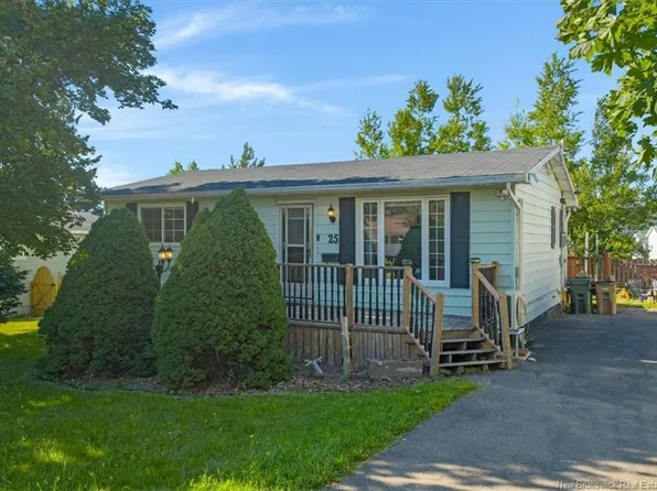 25 Parkhill Dr, Saint John, NB E2J 2V3