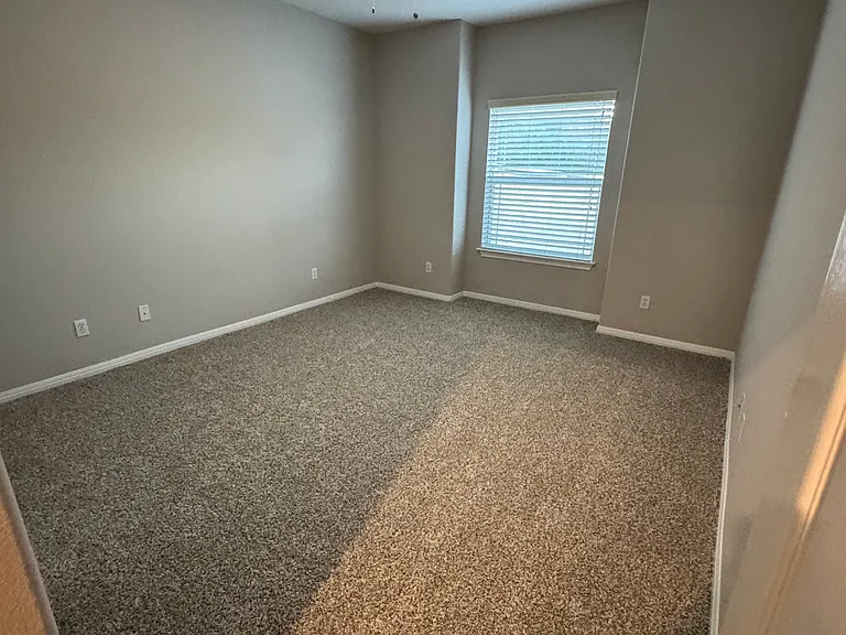 3200 Pinnacle Cv #B — Photo 24