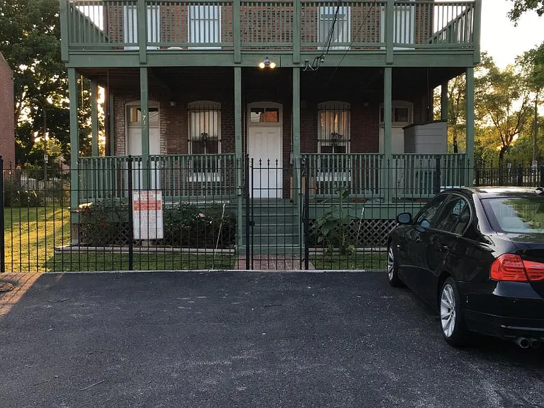 Parking Pad / Rear Deck