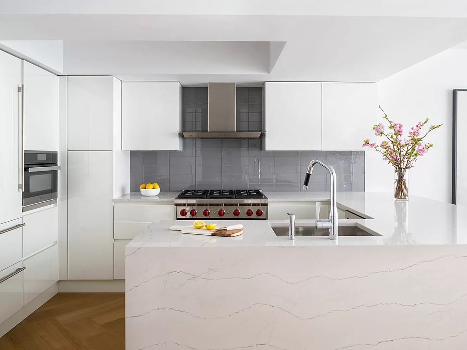 1st image of 805 9th Ave APT 2