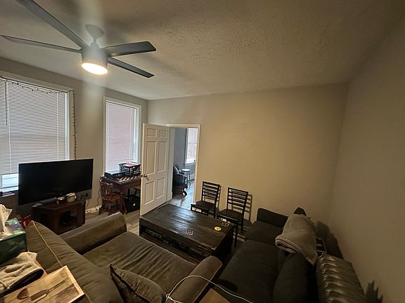 5th image of 322 Warner St #1