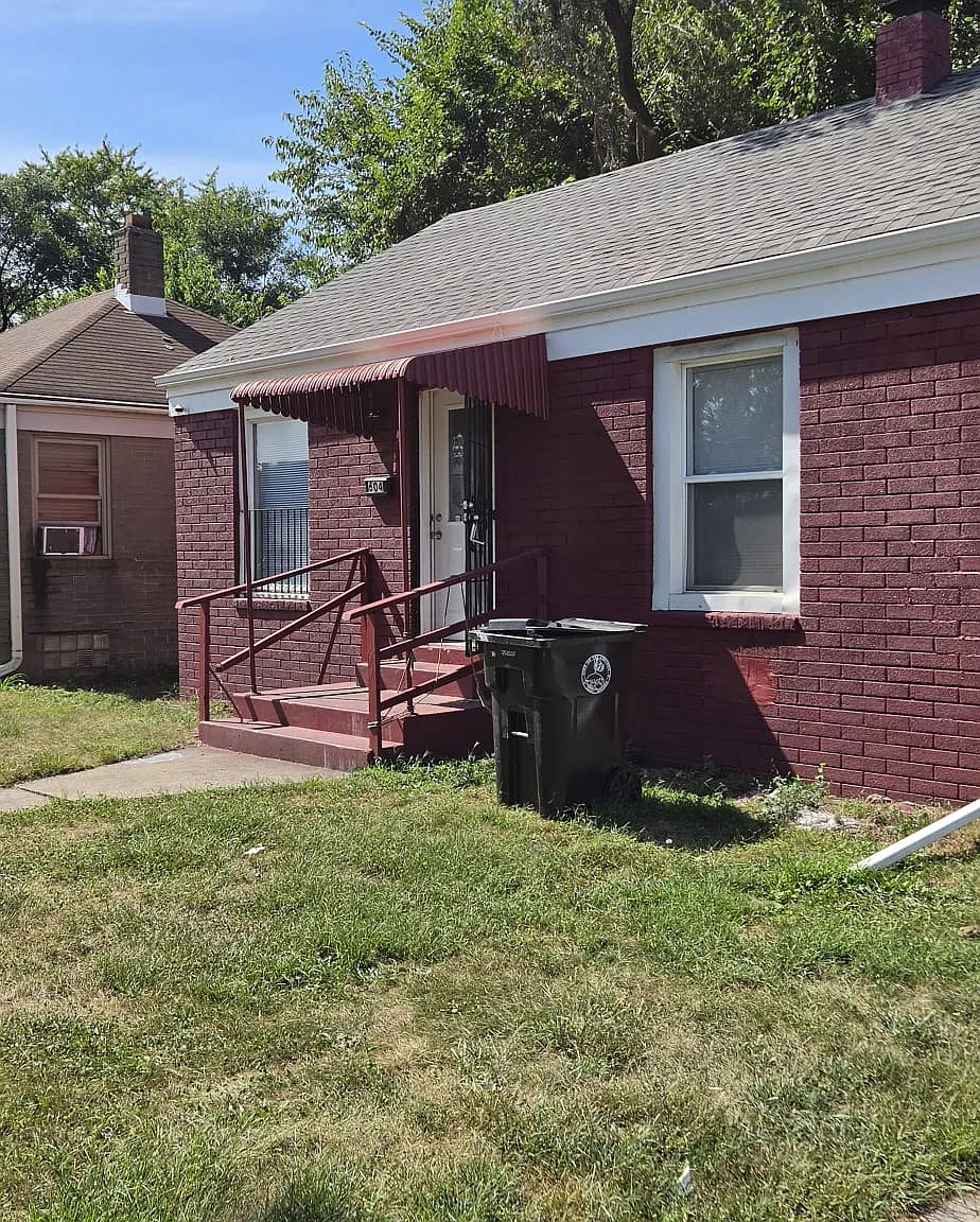 2 bed, 1440 sqft, $950 — Photo 1