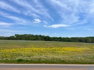 2 Meadows Rd #3, Athens, AL 35613