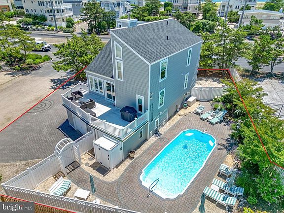 2nd image of 1100A Long Beach Blvd