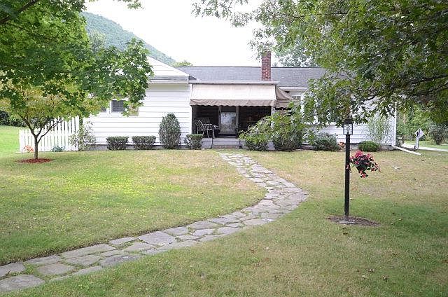 1st image of 129 Dutchess Dr