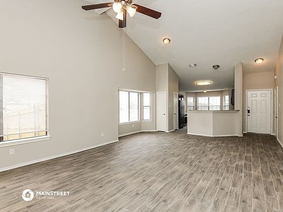 4th image of 3219 Woodstone Trl