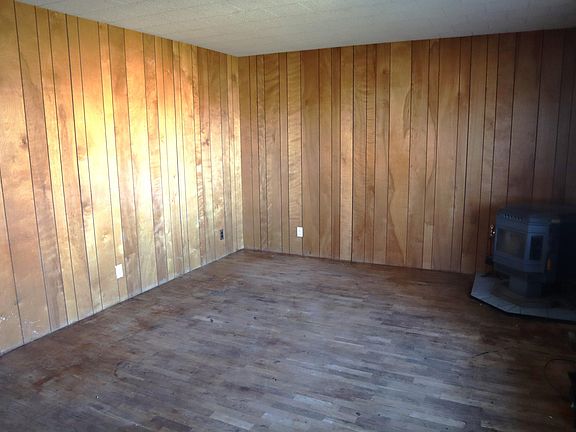 3rd image of 1164 Woodrow Ln