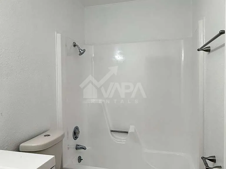 6607 Benhill — Photo 13