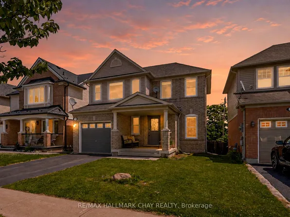 19 Callander Cres, New Tecumseth, ON L9R 0B4