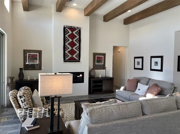51 Via Orilla Dorado, Santa Fe, NM 87508