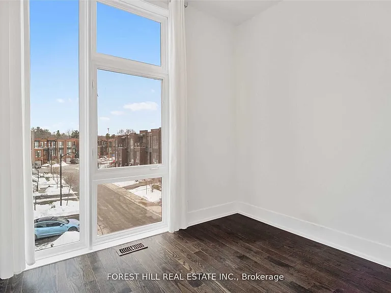 9144 Bathurst St — Photo 23