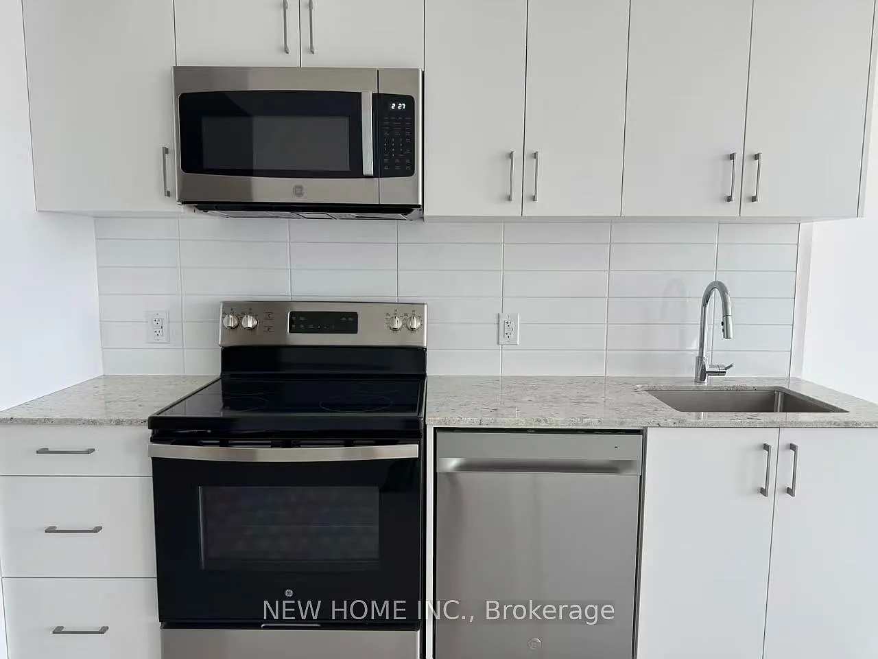 2 bed, $2,200 — Photo 2