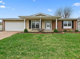 606 Running Creek Dr, Ballwin, MO