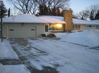 2315 Chestnut St, Grand Forks, ND 58201