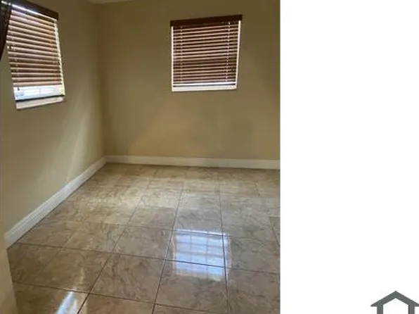 2182 NW 91st St, Miami, FL 33147