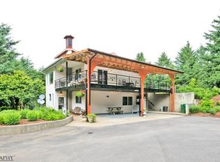 17209 NE Fairview Dr, Dundee, OR 97115