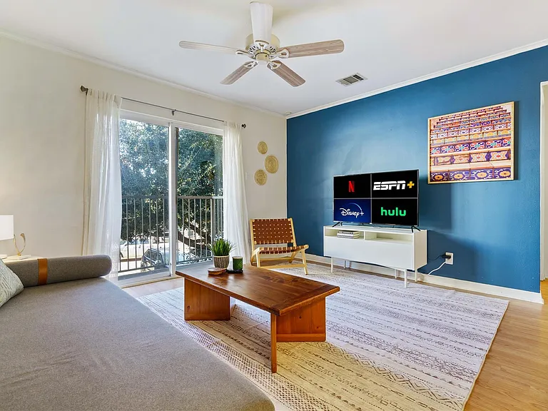 1422 Collier St #214 — Photo 7