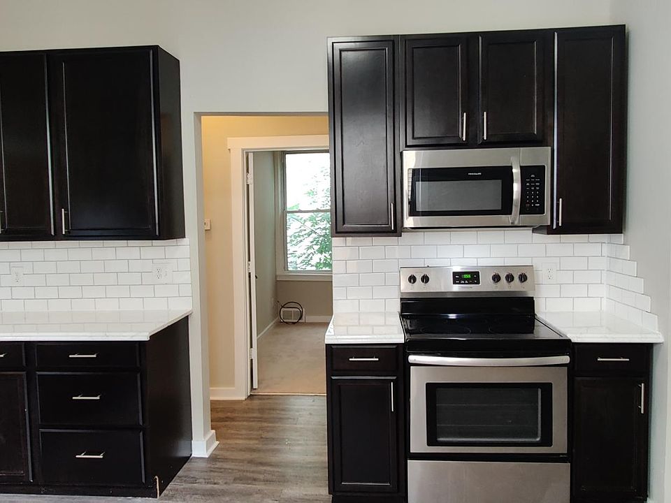 1st image of 295 Stinson St #1