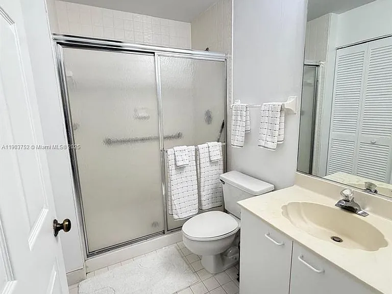 11690 Briarwood Cir #4 — Photo 10