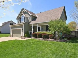 1108 SE 11th Ter, Lees Summit, MO 64081