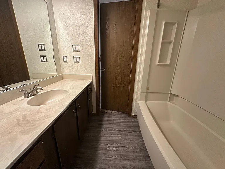 9643 Hefner Village Blvd — Photo 26